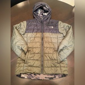 Kids North Face Reversible jacket Size L 14/16